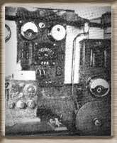 На фото судовая радиостанция времен русско-японской войны.