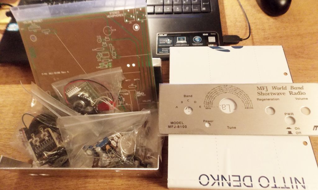 Набор для сборки: Регенеративный КВ радиоприёмник MFJ-8100