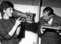 Телефон Рейза